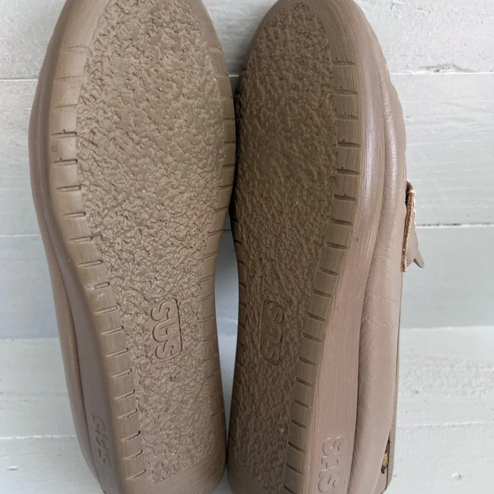 SAS 'Classic' Mocha Leather Moc Toe Penny Loafers Sz. 8.5 M Womens Made In USA